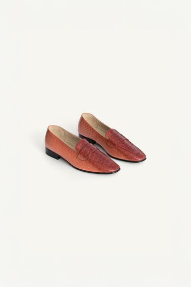 EMBOSSED LEATHER LOAFERS LIMITED EDITION - Orange by Zara