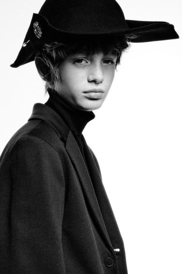 Zara {名称} - {颜色}