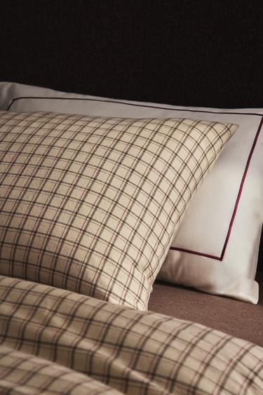 CHECK FLANNEL PILLOWCASE - Beige by Zara