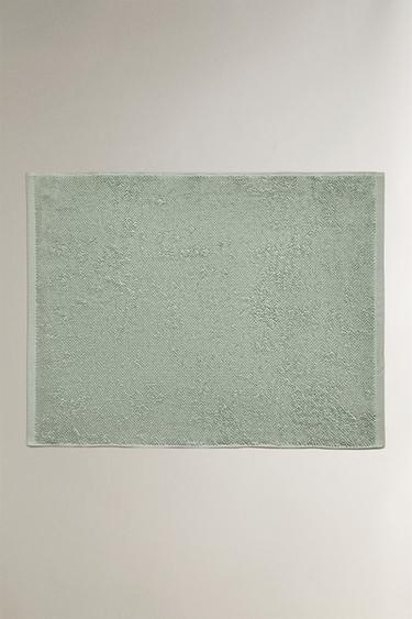 PLAIN BATH MAT - Green / Blue by Zara