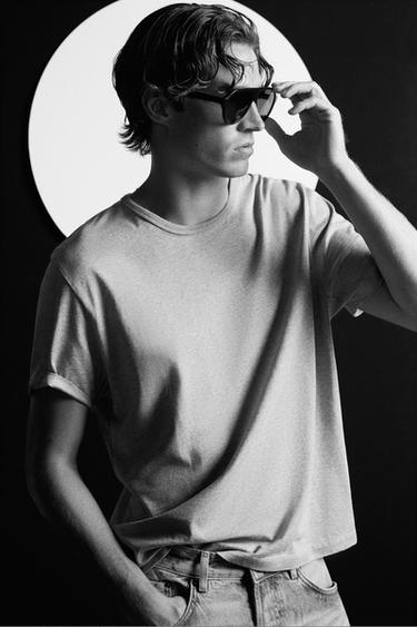Zara {名称} - {颜色}