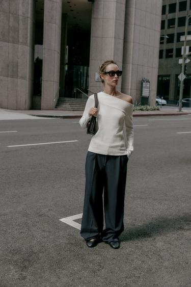 Zara {名称} - {颜色}