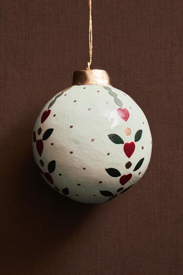 PAPIER-MÂCHÉ BAUBLE CHRISTMAS TREE DECORATION - Oyster-white by Zara