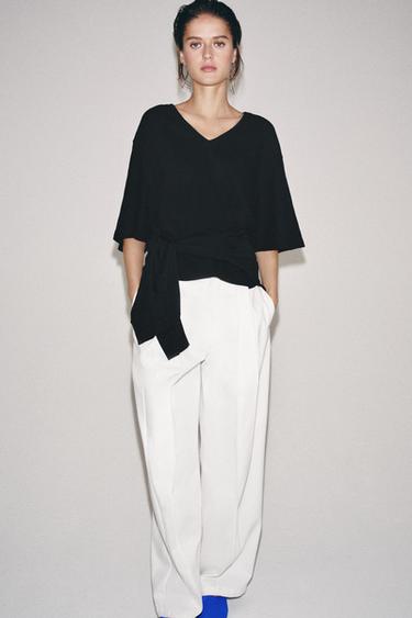 V-NECK T-SHIRT - Black by Zara