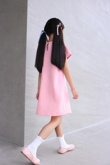 Zara {名称} - {颜色}