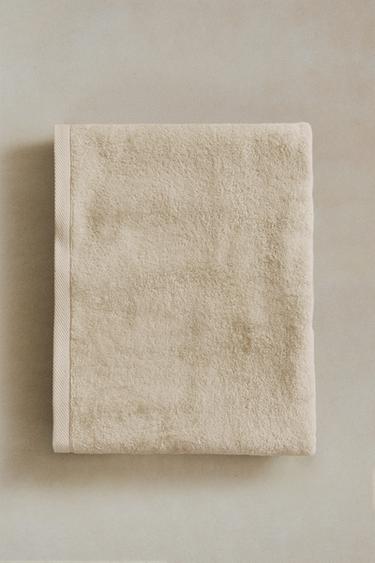 PLAIN COTTON TERRY BATH TOWEL (500 GXM²) - Sand by Zara