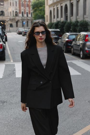 Zara {名称} - {颜色}