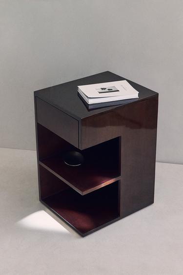 LACQUERED MANGO WOOD TABLE - Brown by Zara