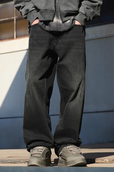 BAGGY FIT JEANS WITH TWISTED SEAM - Green by Zara