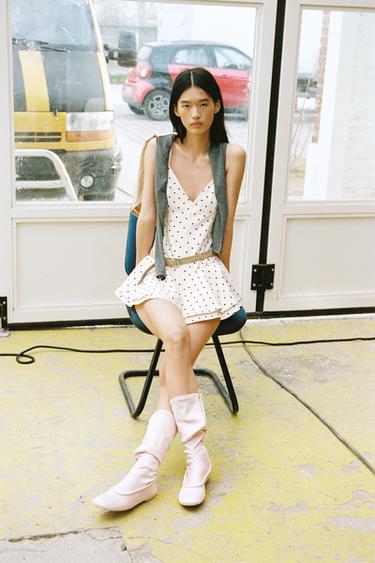 Zara {名称} - {颜色}