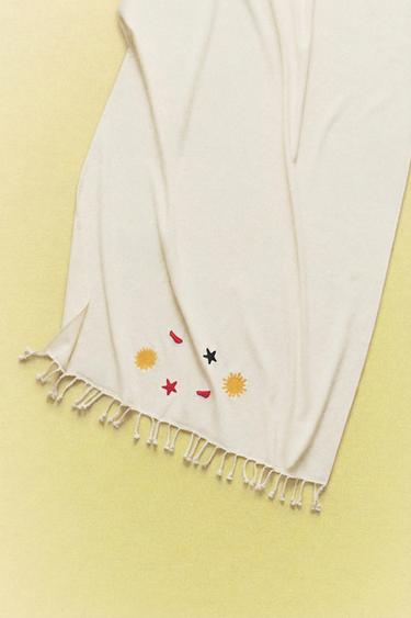 Zara {名称} - {颜色}