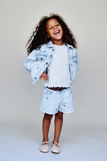 EMBROIDERED DAISY DENIM BERMUDA SHORTS - Blue by Zara