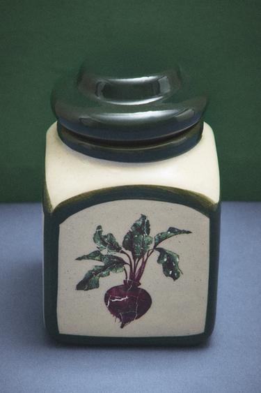 (320 G) BEETROOT SCENTED CANDLE - Dark purple by Zara