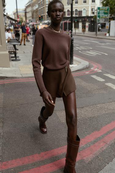 ASYMMETRIC SKORT WITH APPLIQUE - Brown by Zara