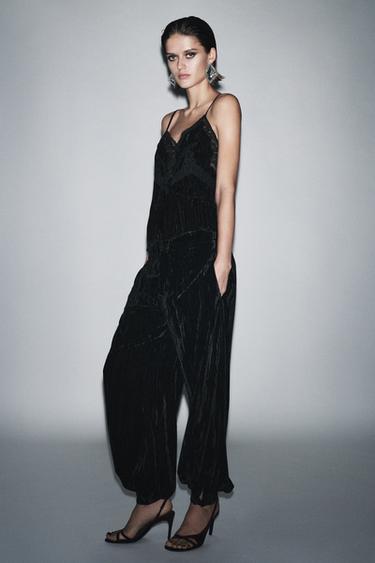 Zara {名称} - {颜色}