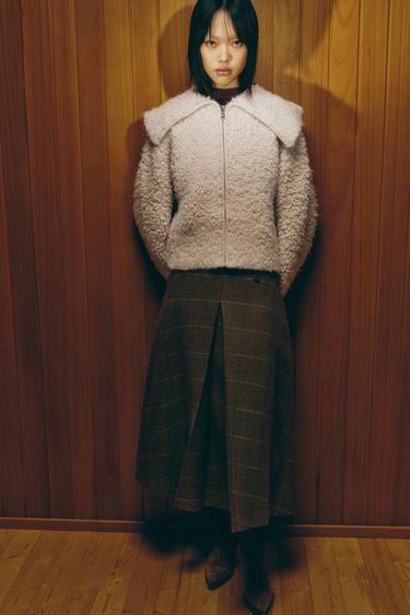 Zara {名称} - {颜色}