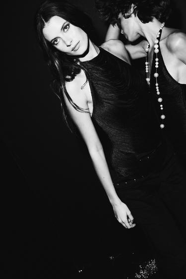 Zara {名称} - {颜色}