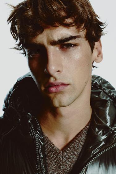 Zara {名称} - {颜色}