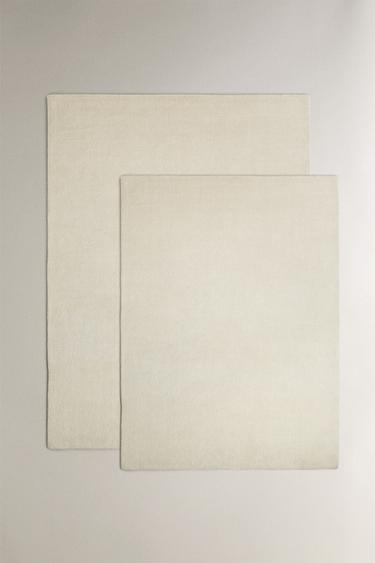 WOOL AND COTTON SOLID RUG - Light beige by Zara