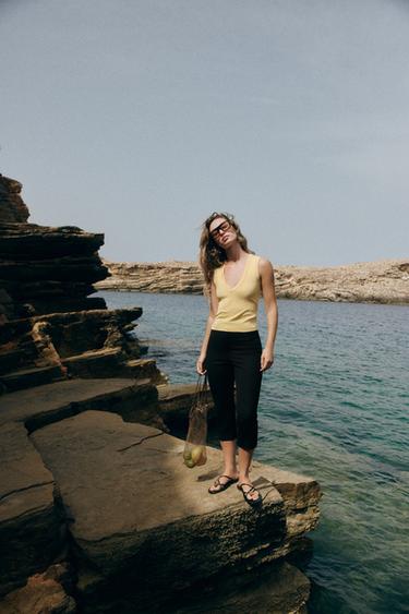 COTTON V-NECK T-SHIRT - Yellow by Zara