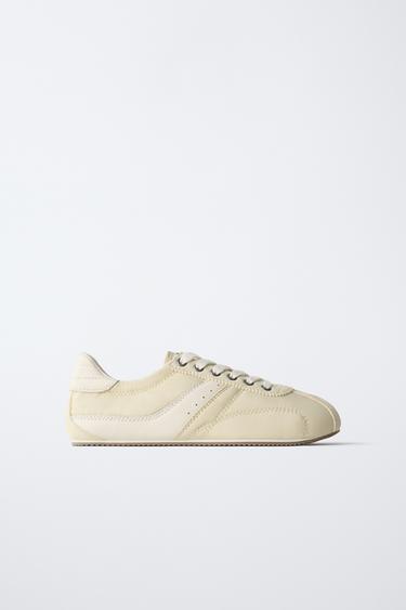 CONTRAST TRAINERS - Yellow by Zara