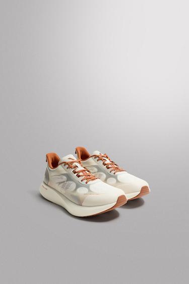 RUNNING SHOES - White by Zara