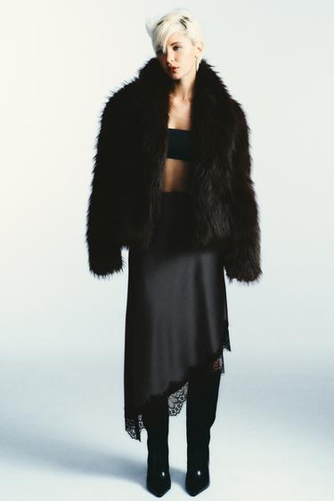 Zara {名称} - {颜色}