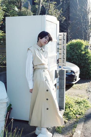 Zara {名称} - {颜色}