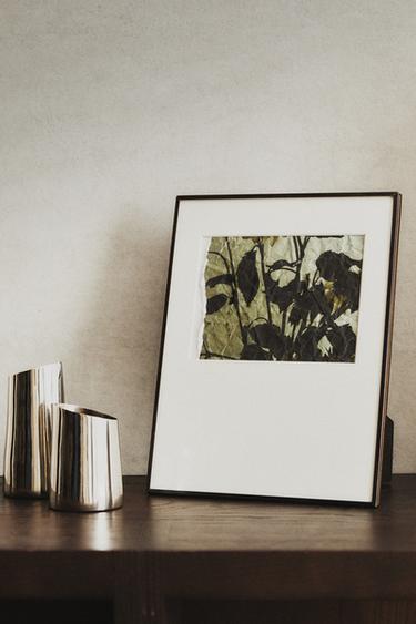 PHOTO FRAME WITH PASSE-PARTOUT - Black by Zara