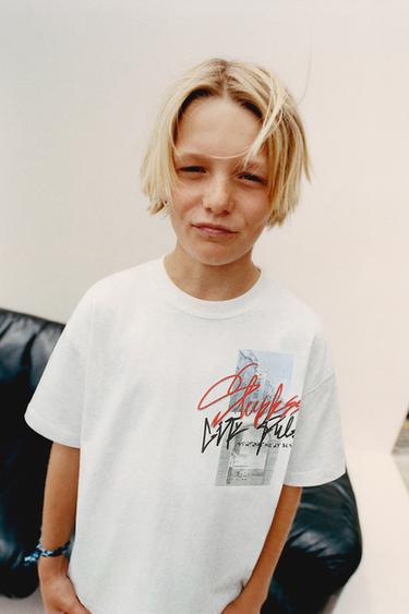 GRAFFITI PRINT T-SHIRT - Ecru by Zara