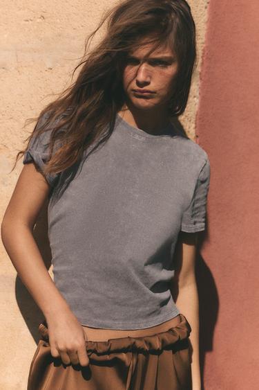 Zara {名称} - {颜色}