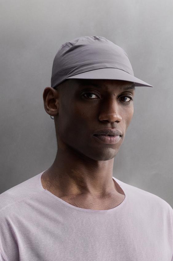 LIGHTWEIGHT TECHNICAL CAP - Dark purple by Zara - Image 0