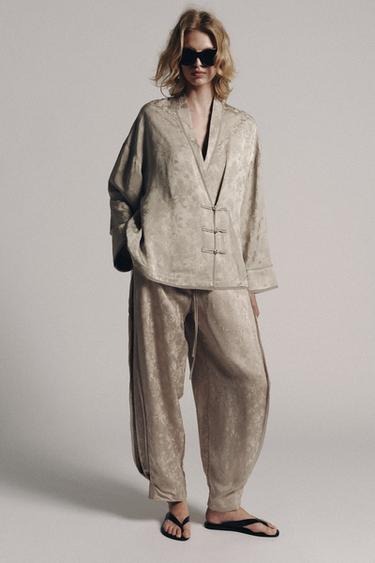 Zara {名称} - {颜色}