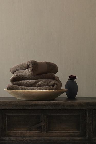 EXTRA SOFT BATH TOWEL (800 GXM²) - Dark mink by Zara