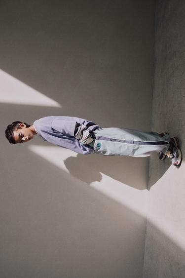 NYLON JOGGERS WITH ZIPS - Stone by Zara