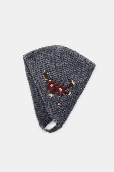 KNITTED BONNET WITH FLORAL EMBROIDERY - Grey by Zara
