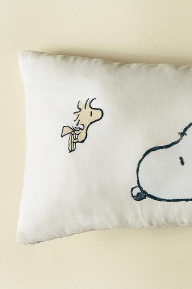 CHILDREN'S PEANUTS™ LONG CUSHION - Multicoloured by Zara