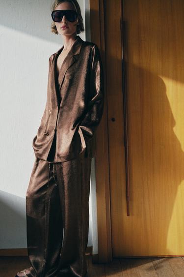 CRINKLE-EFFECT FLUID BLAZER - Brown by Zara