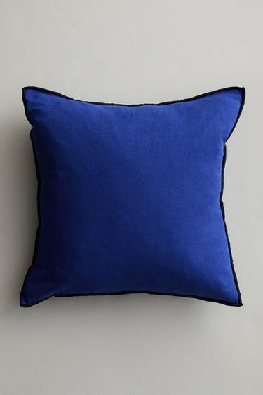 CUSHION COVER WITH OVERLOCK - Blue by Zara