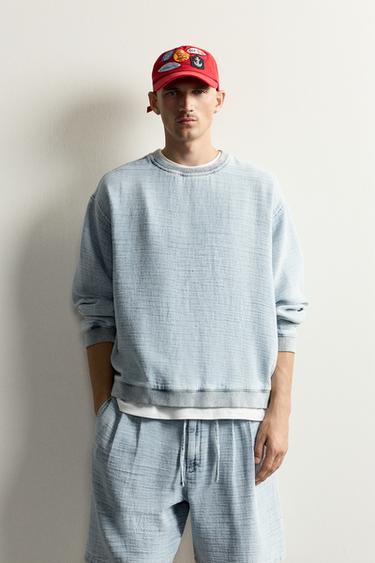 SOFT WASHED TEXTURED SWEATSHIRT - Light blue by Zara