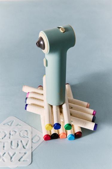 Zara {名称} - {颜色}