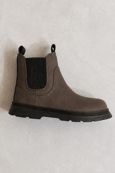 CHELSEA BOOTS - Brown by Zara