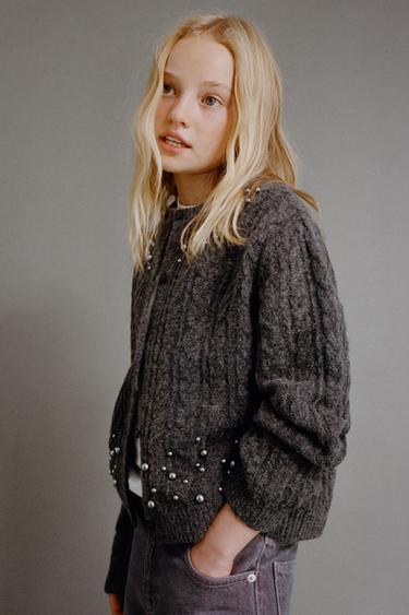 Zara {名称} - {颜色}