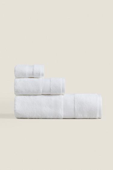 PREMIUM COTTON BATH TOWEL (600 GXM²) - White by Zara
