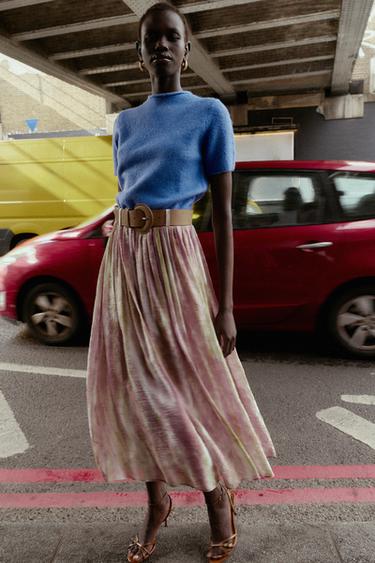 Zara {名称} - {颜色}