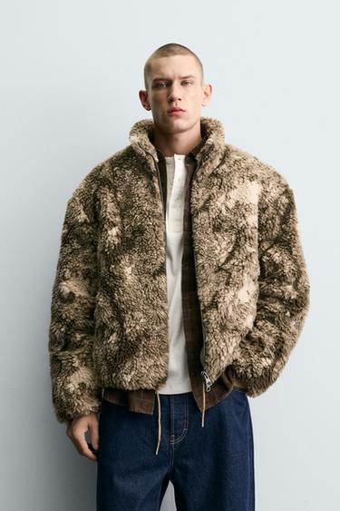 PRINTED FAUX SHEARLING JACKET - Printed by Zara