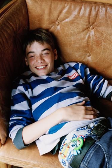 Zara {名称} - {颜色}