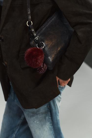 KNOTTED FAUX FUR CHARM - Burgundy Red by Zara