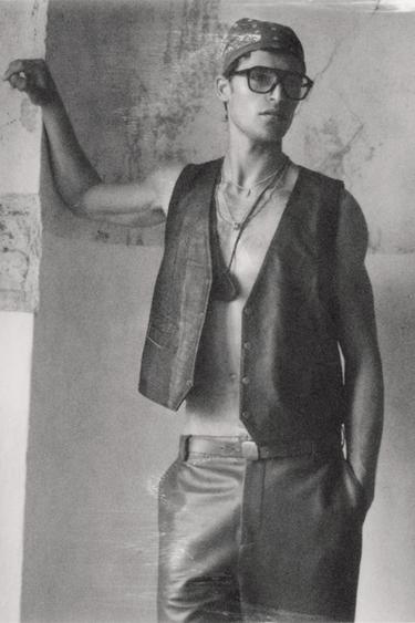 Zara {名称} - {颜色} - 0 图片