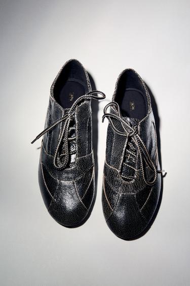 WORN EFFECT LEATHER SHOES - Anthracite grey by Zara